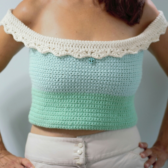 Hand Crafted Hand Crochet Boho Coastal Seafoam Green Off Shoulder Crop Top M - Picture 2 of 11